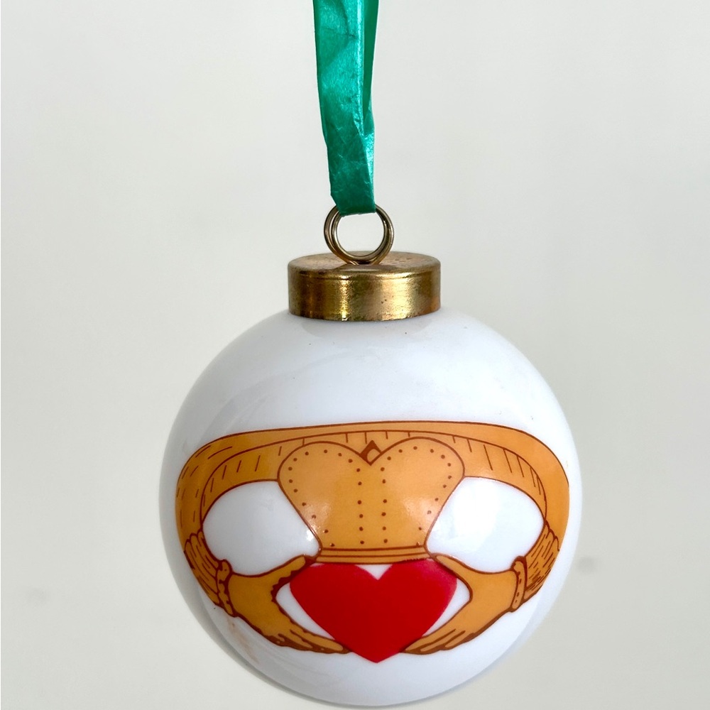 Vintage Irish Claddagh Ceramic Ornament w/ Original Box